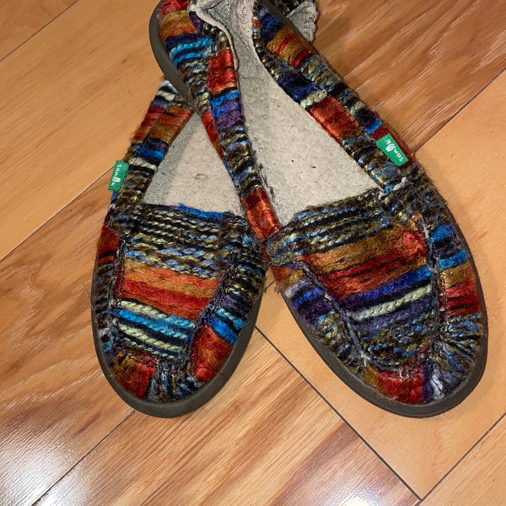 Fur Lined Sanuks - size 8
